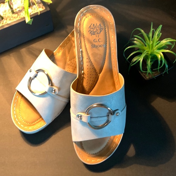Shoes - 4/$20 NWT G.C. Sandals